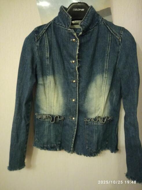 Stylowa marynarka z grubego dżinsu