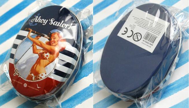 Mała, owalna puszka pin - up girl, housewife, retro, vintage