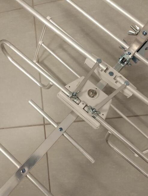 Antena kierunkowa TECHNISAT Technicombo UHDT 2000