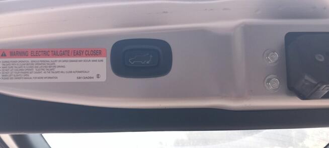 Sprzedam Mitsubishi Outlander PHEV plug-in,18r. 2.0 benzyna