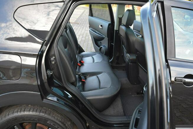 Nissan Qashqai Lift Skóry Xenon Bose Navi Kamera Panorama Alu 18 Rury Relingi