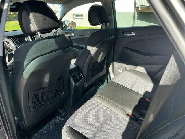 Hyundai Tucson Hyundai Tucson 1.6 GDI Salonowy, jak nowy, be