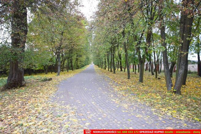 Zabytkowy Zespół Dworsko-Parkowy (XIXw. 1880 r)