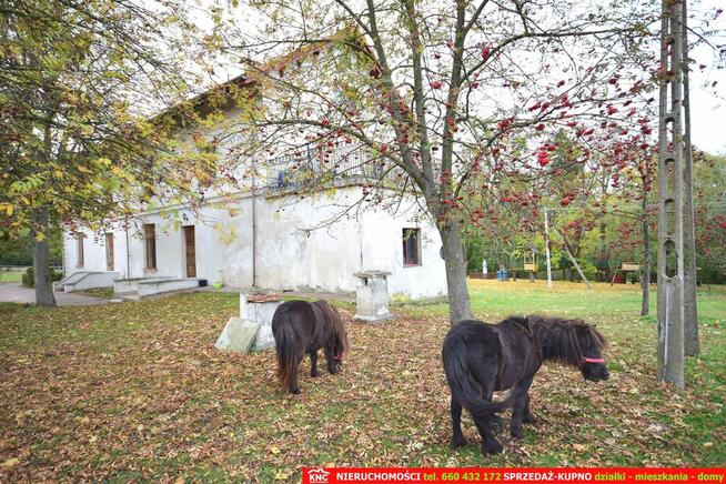 Zabytkowy Zespół Dworsko-Parkowy (XIXw. 1880 r)