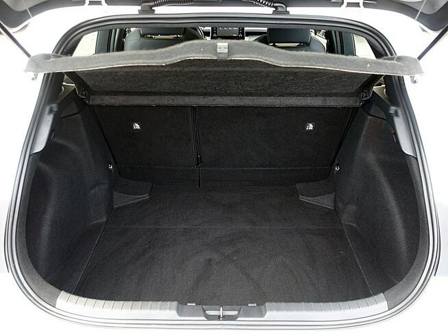 Toyota Corolla LED+NAVI+Kamera+ACC+2xKlimatronic 3LataGWARANCJA 1wł Kraj Bezwyp. F23%