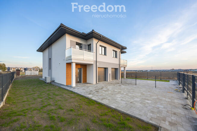 Dom w Nowej Woli przy ul. Oleandrów