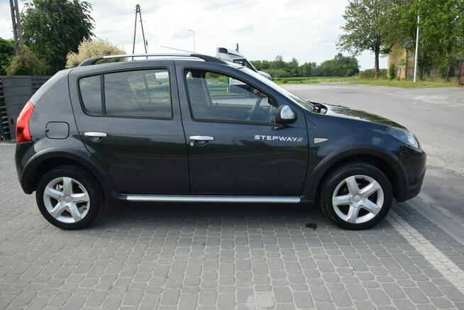 Dacia Sandero Stepway 1.6B Klima/ 2 Kpl Kół/ Hak/ Sprowadzony/ Opłacony