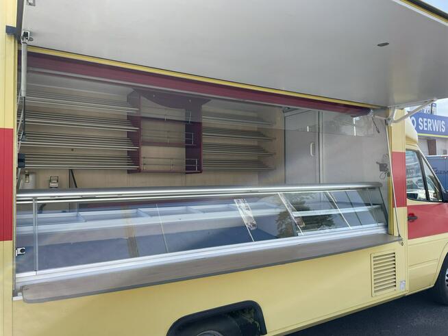 Mercedes Sprinter Autosklep piec Sklep Gastronomiczny Food Truck Foodtruck bar BORCO2006