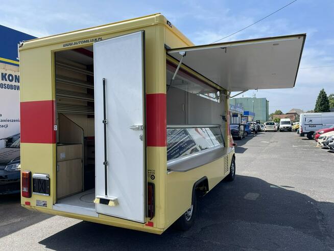 Mercedes Sprinter Autosklep piec Sklep Gastronomiczny Food Truck Foodtruck bar BORCO2006