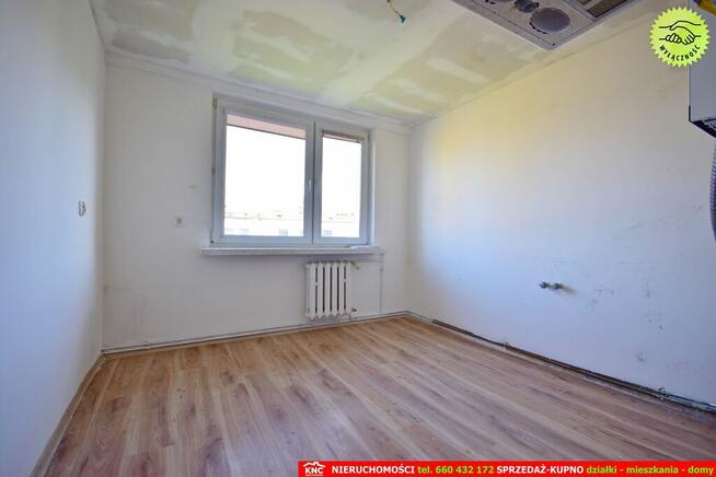 Blisko Nałęczowa, 3 pokoje z garażem i działką.