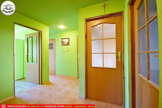 Blisko Nałęczowa, 3 pokoje z garażem i działką.