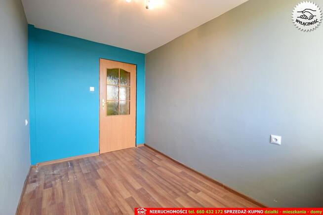 Blisko Nałęczowa, 3 pokoje z garażem i działką.