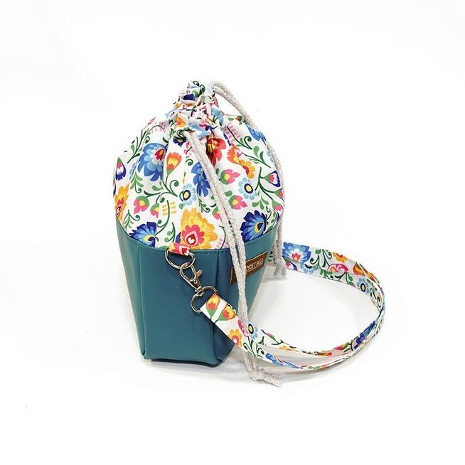 Torebka Sakiewka Turkusowa z Motywem Ludowych Kwiatów – Handmade