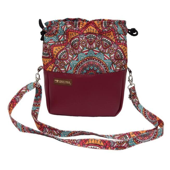 Torebka Sakiewka Bordowa z Motywem Orientalnej Mandali – Handmade