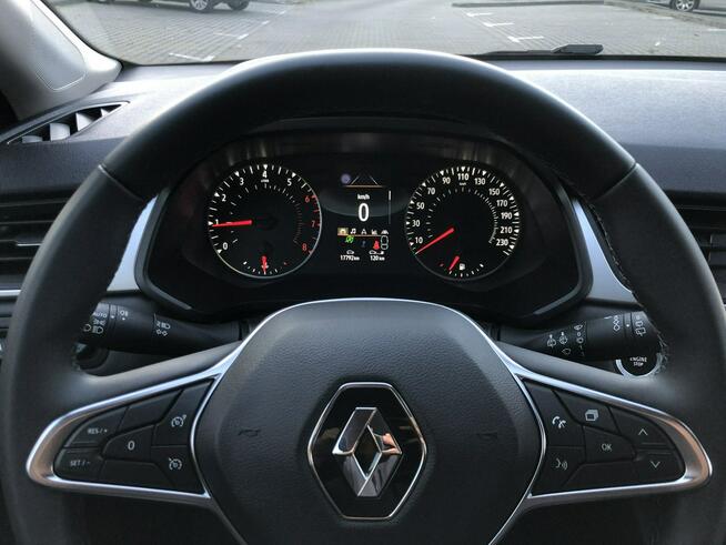 Renault Captur 2022r Benzyna Full LED Navi Kamera Niski przebieg Zarejestrowany