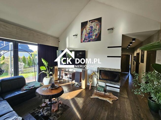 Nowoczesny dom z basenem Jędrzejów Bajkowa