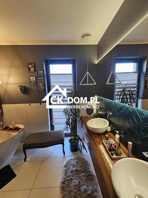 Nowoczesny dom z basenem Jędrzejów Bajkowa