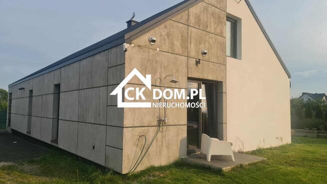 Nowoczesny dom z basenem Jędrzejów Bajkowa