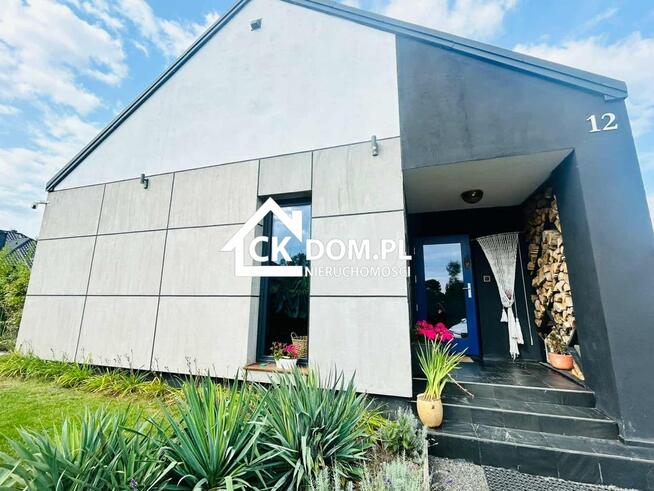 Nowoczesny dom z basenem Jędrzejów Bajkowa