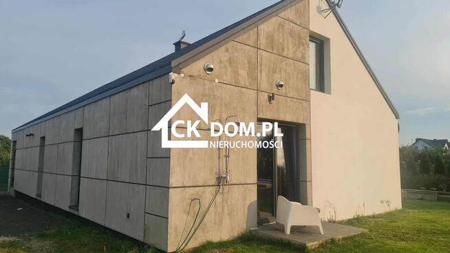 Nowoczesny dom z basenem Jędrzejów Bajkowa