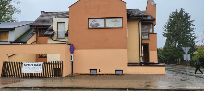 Lokal Handlowo-Usługowy 650 m2+Dom+Dwie działki obok siebie