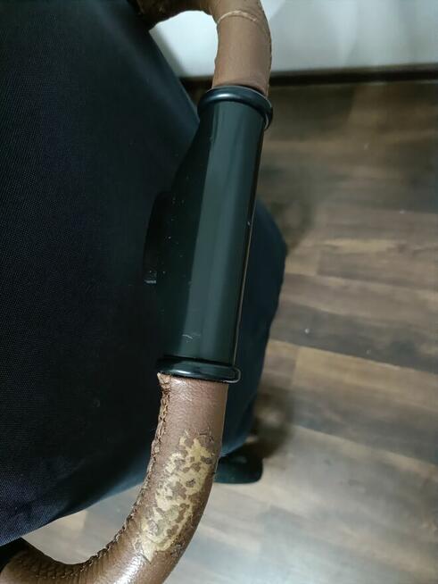 Wózek spacerowy Petite&Mars Royal