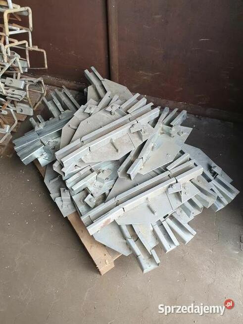 Konstrukcja stalowa lakierni z transportem hakowym