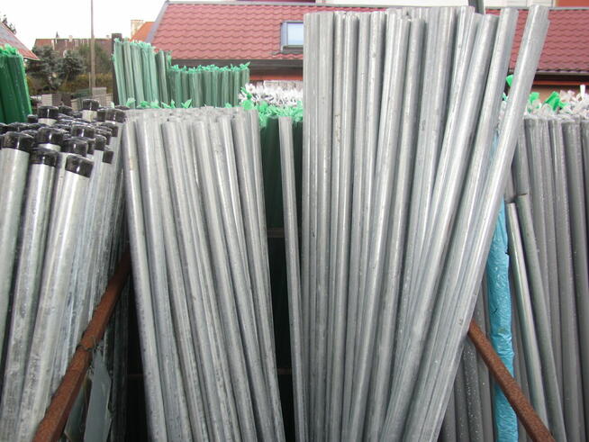 siatka ogrodzeniowa, panele systemowe, ogrodzenia, słupki.