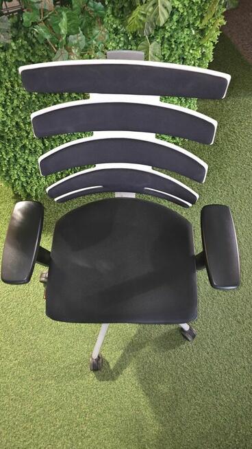 Krzesło obrotowe Sitag Wave – komfort, ergonomia