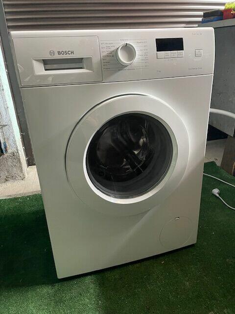 Sprzedam pralkę znanej marki Bosch Serie 2 ok 2 letnia wysta