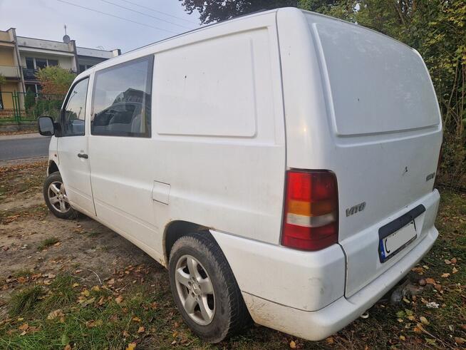 Ładny Mercedes Vito 2,3d 1996 5-osobowy