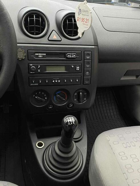 Ford Fiesta 1.4 TDCi | 2003 | 128 000 km | 68 KM | Srebrny