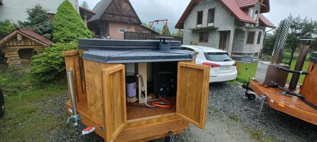 Jacuzzi mobilne, balia mobilna na przyczepie