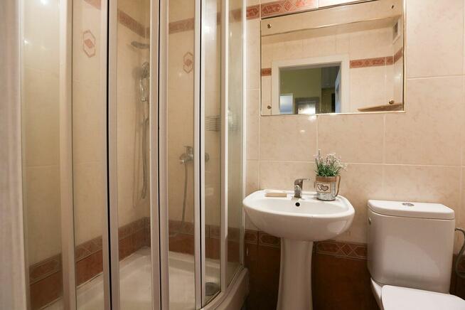 Dwupoziomowe bez skosów.Pow.86,5m2 ul.Klaudyny.