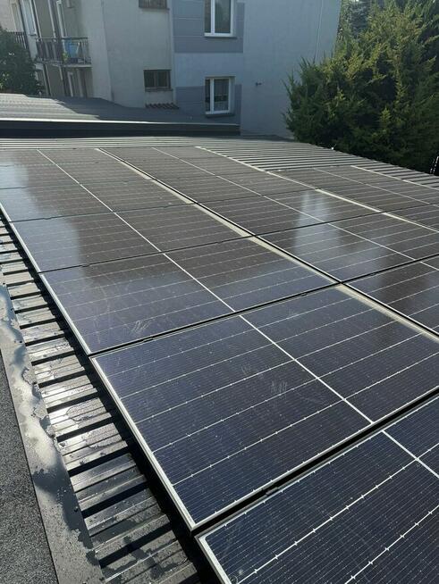 Mycie paneli fotowoltaicznych, elewacji szklanych