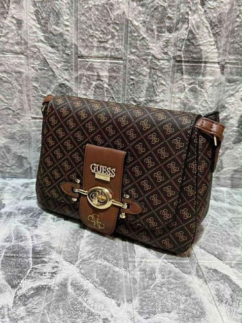 Torebki damskie modne