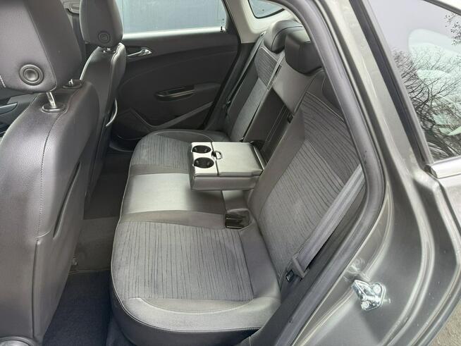 Opel Astra Salon Polska. Fabryczna instalacja Gazowa