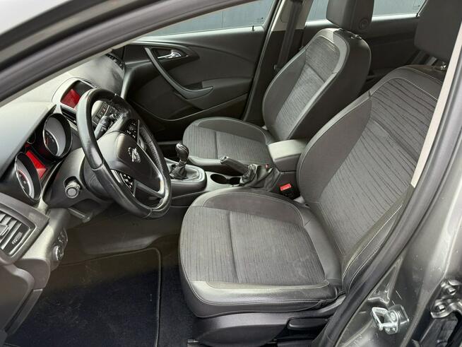 Opel Astra Salon Polska. Fabryczna instalacja Gazowa