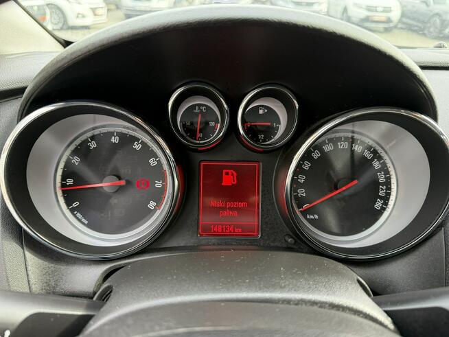 Opel Astra Salon Polska. Fabryczna instalacja Gazowa