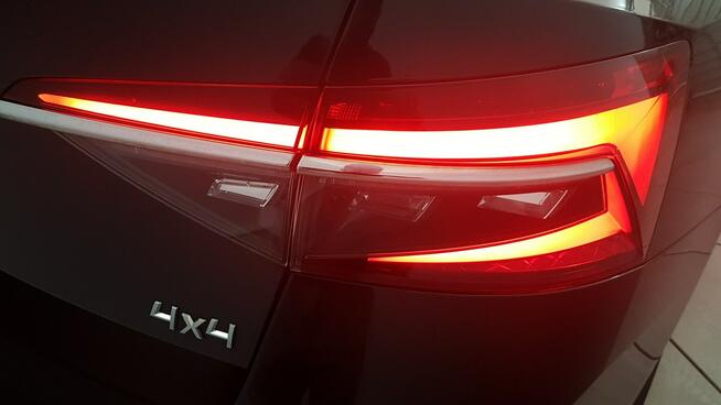 Škoda Superb 2.0 TDI SCR 4x4 Ambition DSG ! Z Polskiego Salonu ! Faktura Vat !