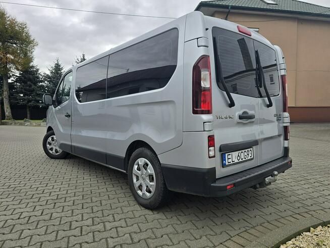 Renault Trafic 2,0dci Salon PL.Serwis.9 Osobowe..LONG.t.Parktronic.Ledy.OKAZJA