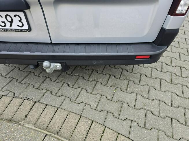 Renault Trafic 2,0dci Salon PL.Serwis.9 Osobowe..LONG.t.Parktronic.Ledy.OKAZJA