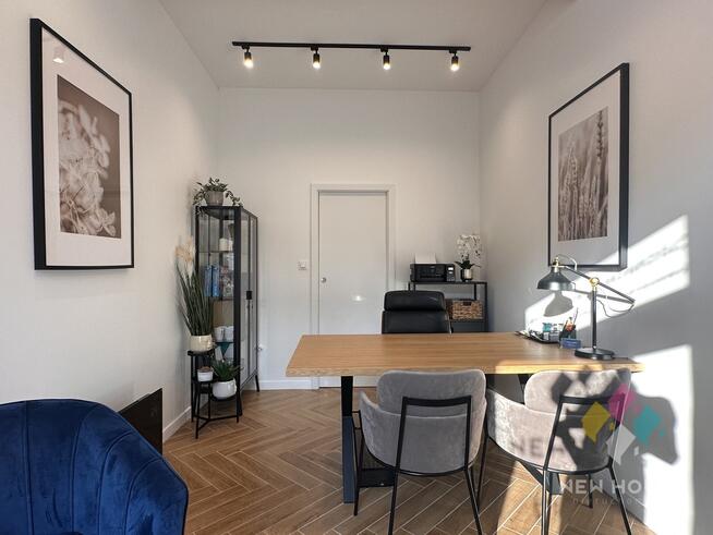 Centrum, po remoncie, parter, witryna