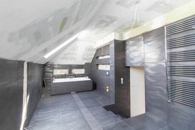 Dom Lisów gm. Herby, Kręta