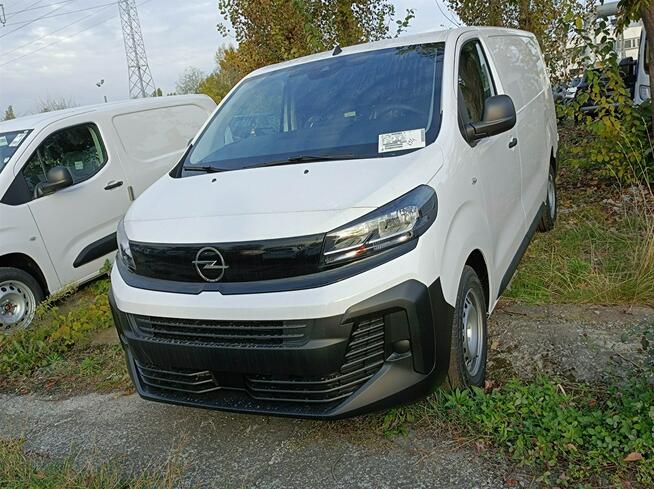 Opel Vivaro Furgon 2.0 144KM EXTRA LONG NA PLACU