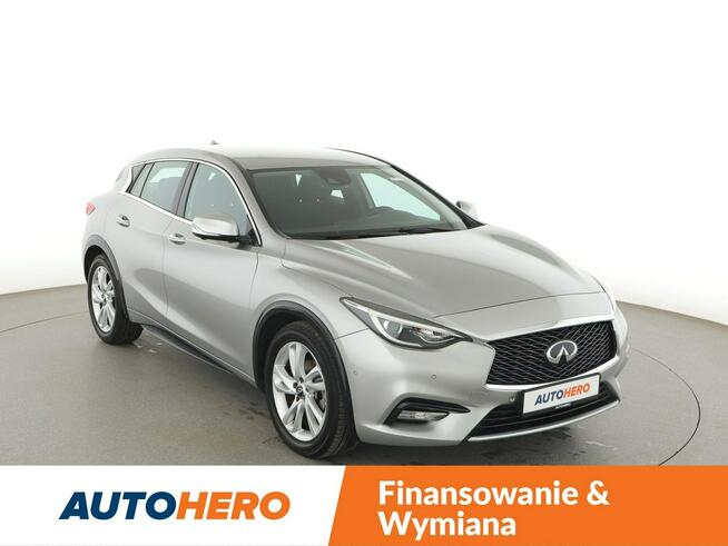 Infiniti Q30 1.5 Diesel Premium Klimatronik Nawigacja Grzane Fotele Kamera PDC LED