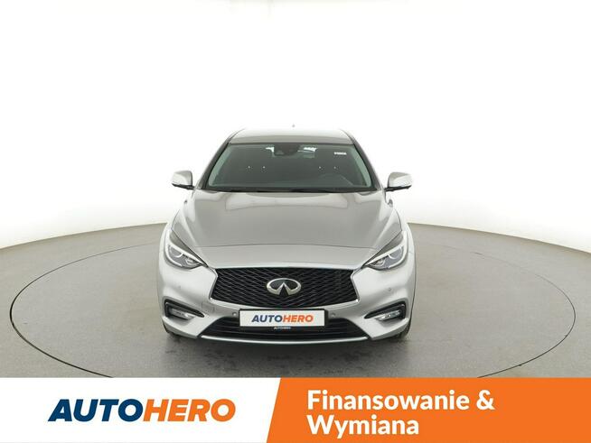 Infiniti Q30 1.5 Diesel Premium Klimatronik Nawigacja Grzane Fotele Kamera PDC LED