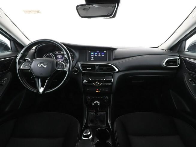 Infiniti Q30 1.5 Diesel Premium Klimatronik Nawigacja Grzane Fotele Kamera PDC LED