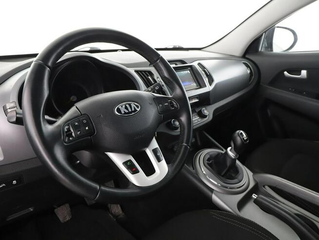 Kia Sportage klima auto multifunkcja czujniki parkowania hak