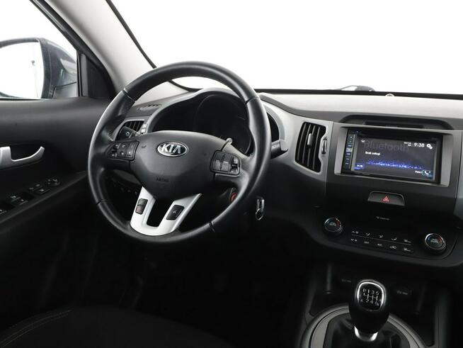 Kia Sportage klima auto multifunkcja czujniki parkowania hak